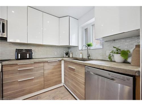 76 Phillip Avenue, Scarborough, ON - Indoor Photo Showing Kitchen With Upgraded Kitchen