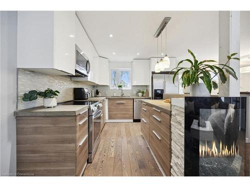 76 Phillip Avenue, Scarborough, ON - Indoor Photo Showing Kitchen With Upgraded Kitchen