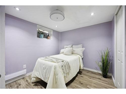 76 Phillip Avenue, Scarborough, ON - Indoor Photo Showing Bedroom