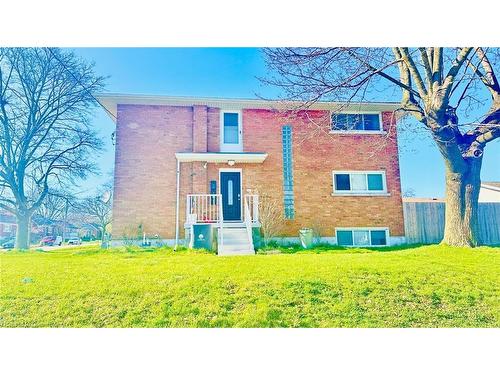 3-112 Heiman Street, Kitchener, ON - Outdoor