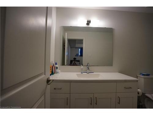 A1-405 Myers Road, Cambridge, ON - Indoor Photo Showing Bathroom