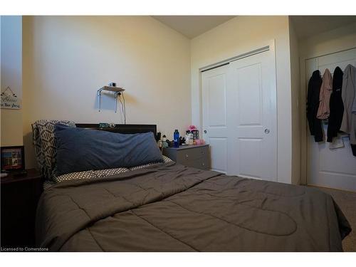 A1-405 Myers Road, Cambridge, ON - Indoor Photo Showing Bedroom