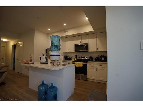 A1-405 Myers Road, Cambridge, ON - Indoor Photo Showing Kitchen