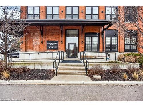 209-24 Cedar Street, Cambridge, ON - Outdoor With Facade