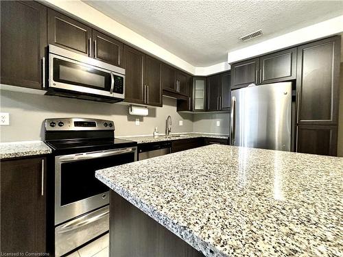 D-94-25 Sienna Street, Kitchener, ON - Indoor Photo Showing Kitchen With Upgraded Kitchen