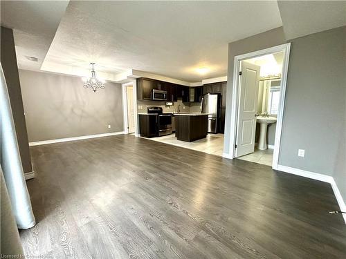 D-94-25 Sienna Street, Kitchener, ON - Indoor Photo Showing Living Room