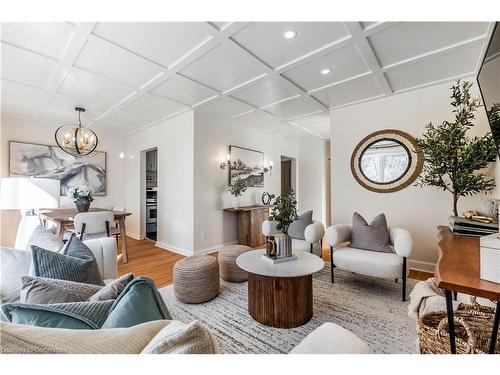 126 Redford Crescent, Stratford, ON - Indoor Photo Showing Living Room