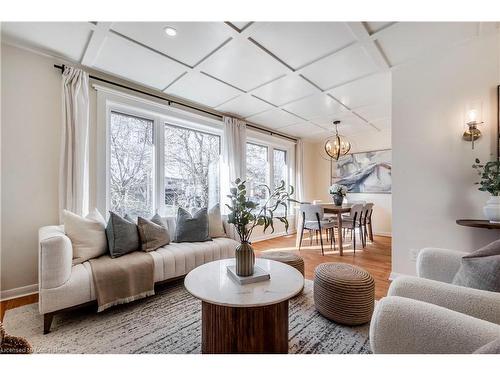 126 Redford Crescent, Stratford, ON - Indoor Photo Showing Living Room