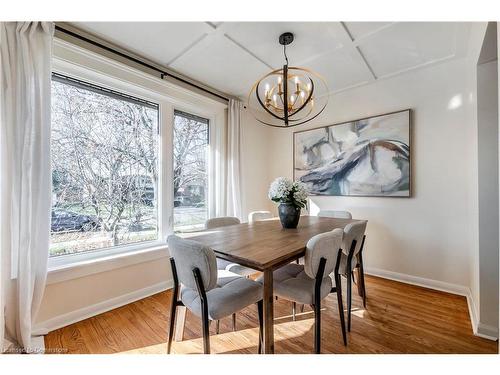 126 Redford Crescent, Stratford, ON - Indoor Photo Showing Dining Room