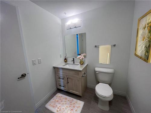 2504-108 Garment Street, Kitchener, ON - Indoor Photo Showing Bathroom