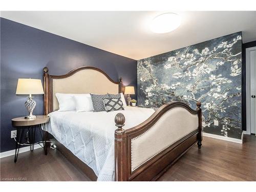 236 Ironwood Road, Guelph, ON - Indoor Photo Showing Bedroom