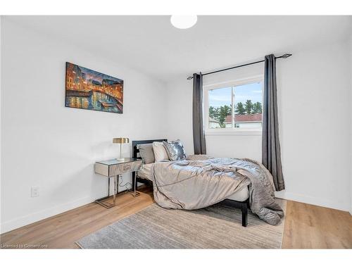 53 Deerpath Drive, Guelph, ON - Indoor Photo Showing Bedroom