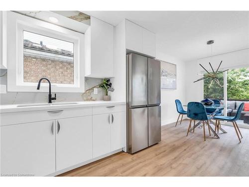 53 Deerpath Drive, Guelph, ON - Indoor Photo Showing Kitchen