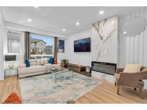 53 Deerpath Drive, Guelph, ON - Indoor Photo Showing Living Room