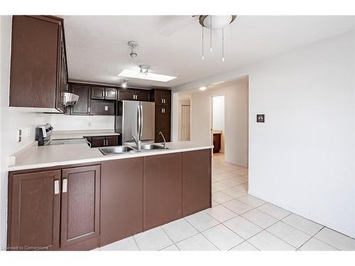 Upper-79 Munroe Crescent, Guelph, ON - Indoor Photo Showing Kitchen With Double Sink