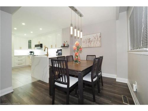 598 Pinedale Avenue, Burlington, ON - Indoor Photo Showing Dining Room