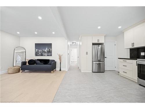 66 Beech Avenue, Cambridge, ON - Indoor Photo Showing Kitchen