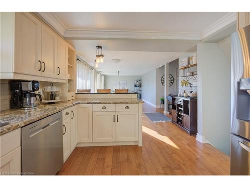 47 Manor Drive, Kitchener, ON - Indoor Photo Showing Kitchen