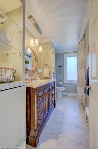 47 Manor Drive, Kitchener, ON - Indoor Photo Showing Bathroom