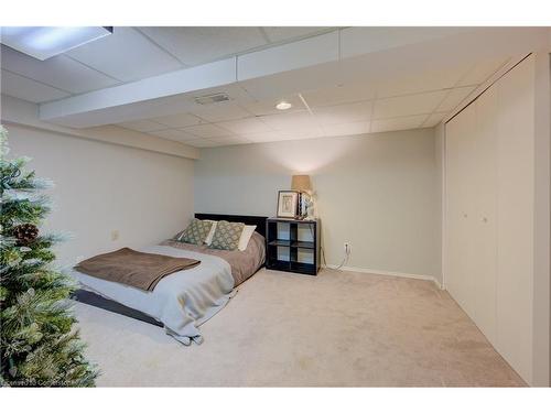 47 Manor Drive, Kitchener, ON - Indoor Photo Showing Bedroom