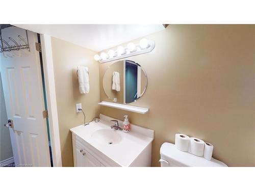 119 Hillbrook Crescent, Kitchener, ON - Indoor Photo Showing Bathroom