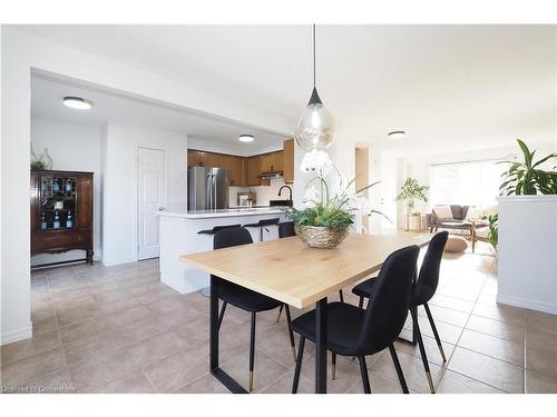 583 Victoria Road N, Guelph, ON - Indoor Photo Showing Dining Room