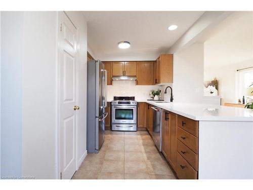 583 Victoria Road N, Guelph, ON - Indoor Photo Showing Kitchen