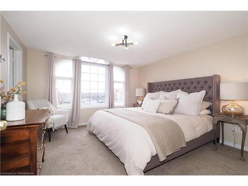 583 Victoria Road N, Guelph, ON - Indoor Photo Showing Bedroom