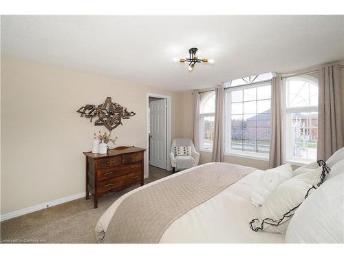 583 Victoria Road N, Guelph, ON - Indoor Photo Showing Bedroom