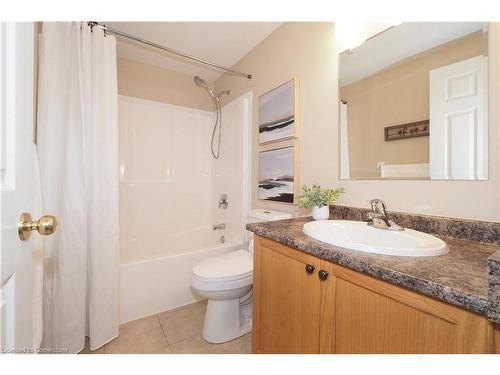 583 Victoria Road N, Guelph, ON - Indoor Photo Showing Bathroom