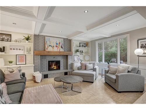 481 Regency Crescent, Waterloo, ON - Indoor Photo Showing Living Room With Fireplace