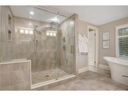 481 Regency Crescent, Waterloo, ON - Indoor Photo Showing Bathroom