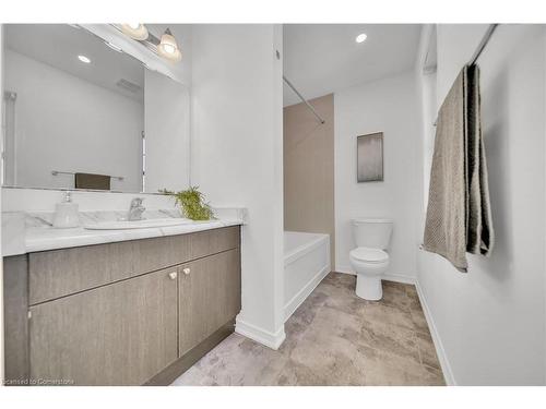 265 Pineglen Crescent, Kitchener, ON - Indoor Photo Showing Bathroom