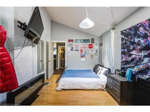 58 Shakespeare Street, Stratford, ON - Indoor Photo Showing Bedroom