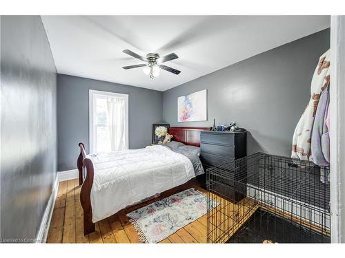 58 Shakespeare Street, Stratford, ON - Indoor Photo Showing Bedroom