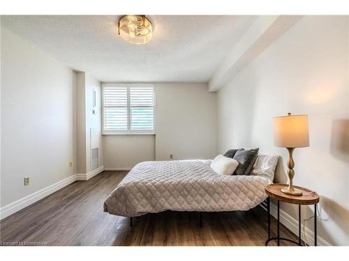 710-44 Falby Court, Ajax, ON - Indoor Photo Showing Bedroom