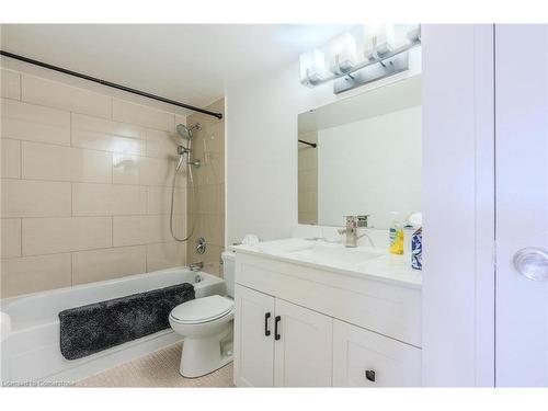 710-44 Falby Court, Ajax, ON - Indoor Photo Showing Bathroom