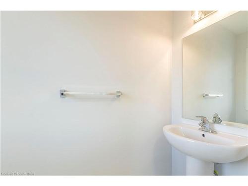 849 Edinburgh Drive, Woodstock, ON - Indoor Photo Showing Bathroom