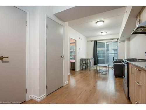 F215-275 Larch Street, Waterloo, ON - Indoor Photo Showing Kitchen