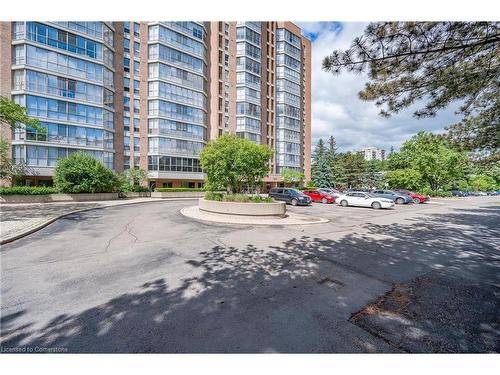 203-265 Westcourt Place, Waterloo, ON - Outdoor With Facade