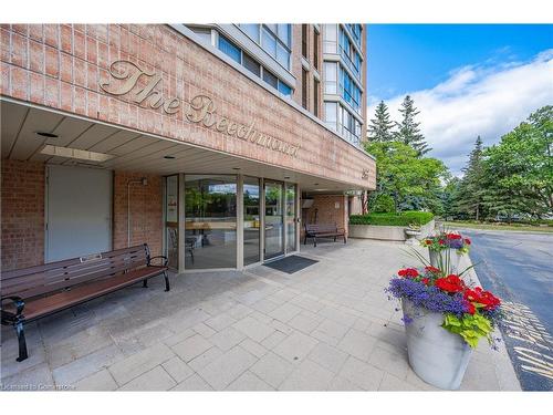 203-265 Westcourt Place, Waterloo, ON - Outdoor With Facade