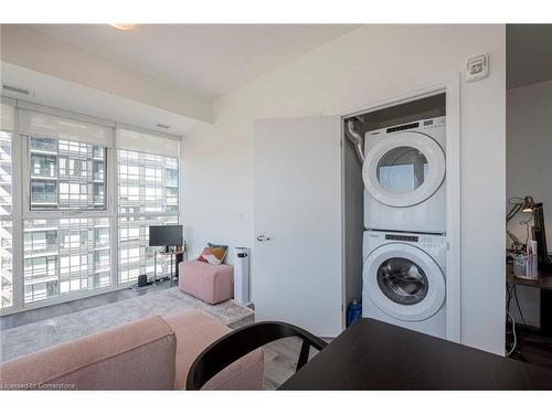 1511-108 Garment Street, Kitchener, ON - Indoor Photo Showing Laundry Room