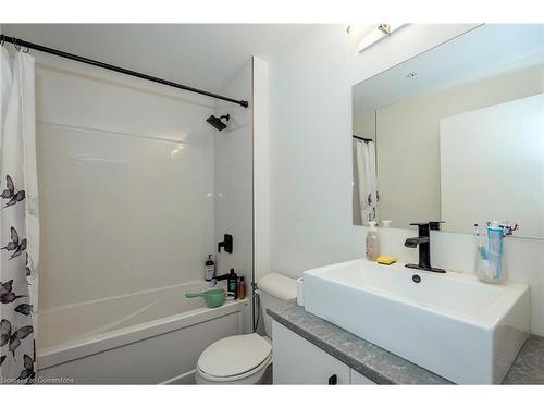 1511-108 Garment Street, Kitchener, ON - Indoor Photo Showing Bathroom