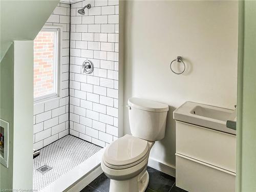 78 Stinson Street, Hamilton, ON - Indoor Photo Showing Bathroom