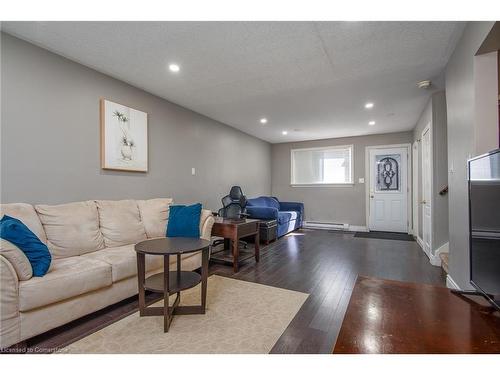 G-48 Windom Road, Kitchener, ON - Indoor Photo Showing Living Room