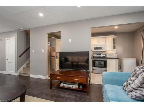 G-48 Windom Road, Kitchener, ON - Indoor Photo Showing Living Room