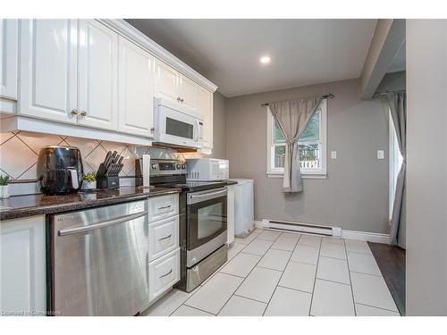 G-48 Windom Road, Kitchener, ON - Indoor Photo Showing Kitchen