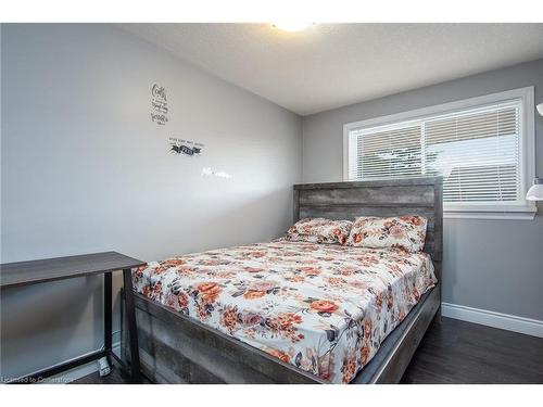 G-48 Windom Road, Kitchener, ON - Indoor Photo Showing Bedroom