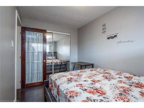 G-48 Windom Road, Kitchener, ON - Indoor Photo Showing Bedroom