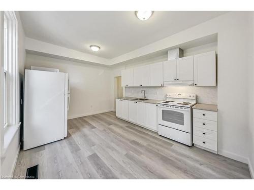 91 Water Street S, Cambridge, ON - Indoor Photo Showing Kitchen